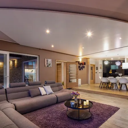 Villa Awesome *
