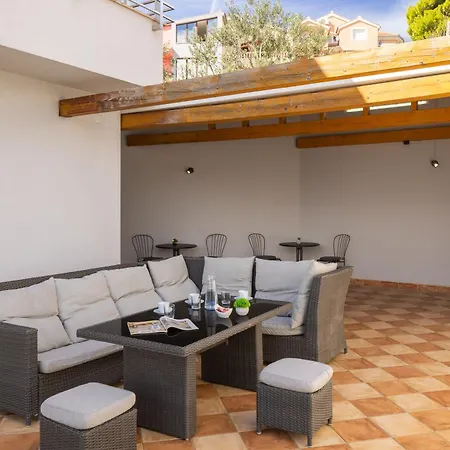 Villa Awesome